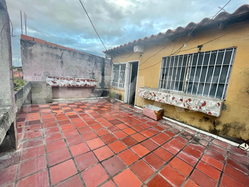 Imagen 5 de 7 de Venta Casa Los Bucares Sector Rio Negro Puerto Ordaz