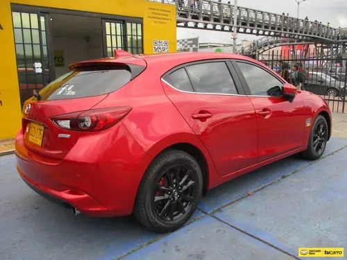 Mazda 3 TOURING 2000CC AT AA