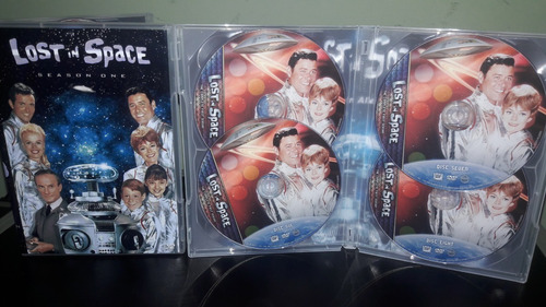 Imagem 4 de 4 de Dvds Perdidos No Espaço - Série Completa Dublada ( 23 Dvds )
