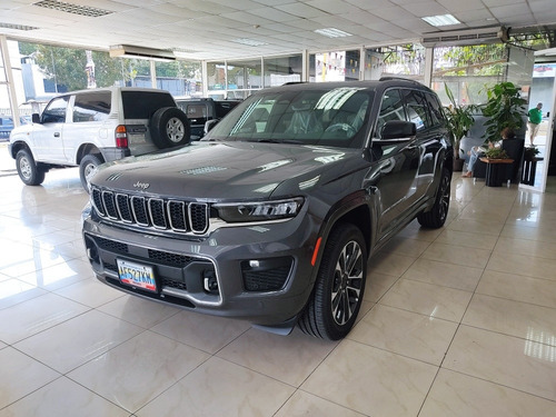 Imagen 2 de 18 de Jeep Grand Cherokee Overland
