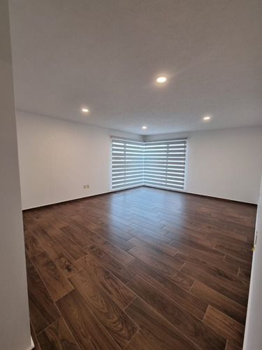 Imagen 10 de 14 de Casa De 3 Y 4 Recamaras Con Baño