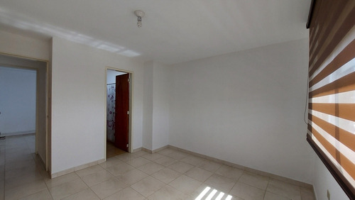 Imagen 8 de 10 de Apartamento En Vista Alegre
