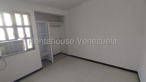 Casa Hermosa Y En Buena Condición En Venta En Cabudare Mls #26-175 Fcd