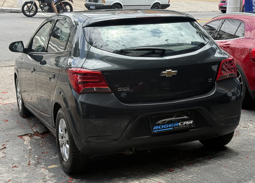 Chevrolet Onix 1.0 Lt 5p