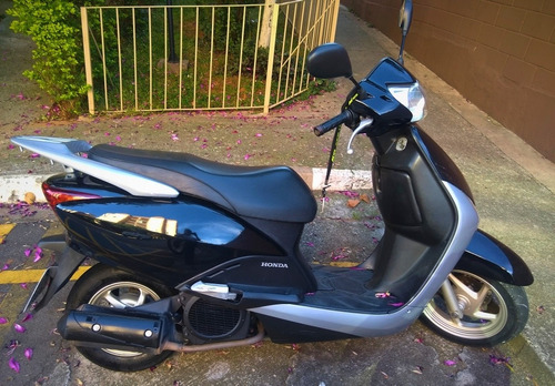 Imagem 2 de 8 de Honda Honda Lead