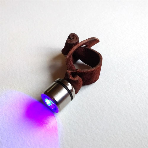 Imagem 2 de 3 de Led Com Bewit