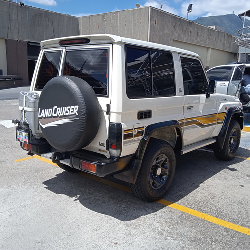 Toyota Land Cruiser 70 Aniversarios.