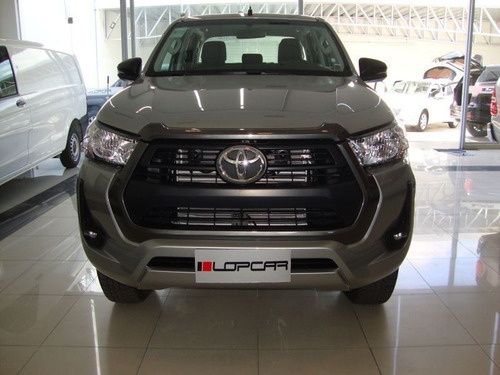 Imagen 3 de 14 de Toyota Hilux Sr 2.8 Tdi Dc 4x4 6mt L/nueva