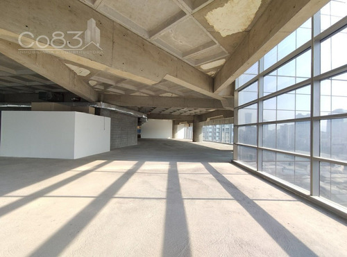 Renta - Oficina - Summit - 1,974 M2 - Piso 10