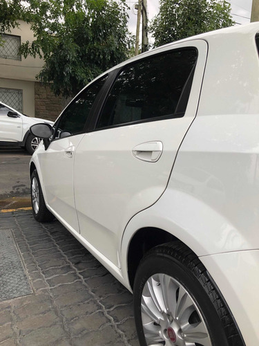 Fiat Punto 1.4 Attractive Pack Top Uconnect 2016