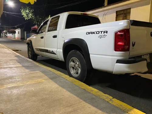 Dodge Dakota Slt Quad Cab 4x2 At