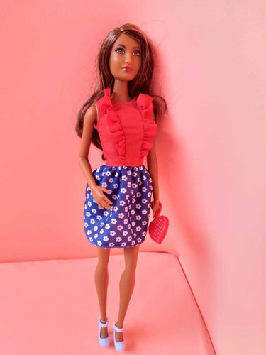 Barbie Fashionistas #11, Red Ruffles, Afroamericana, #90 (Usado)