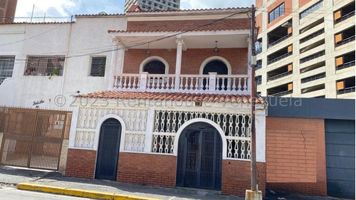 Casa En Venta Plaza Venezuela 