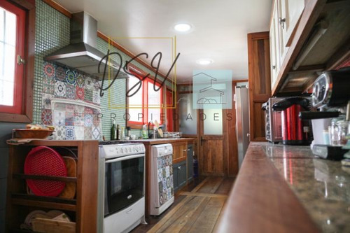 Se Vende Hermosa Casa Sector Lo Barneches