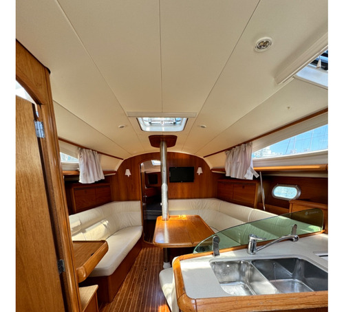 Velero Jeanneau Sun Odyssey 35
