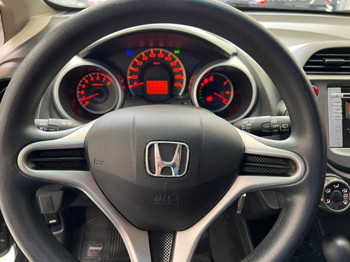 Imagem 11 de 22 de Honda Fit Lx