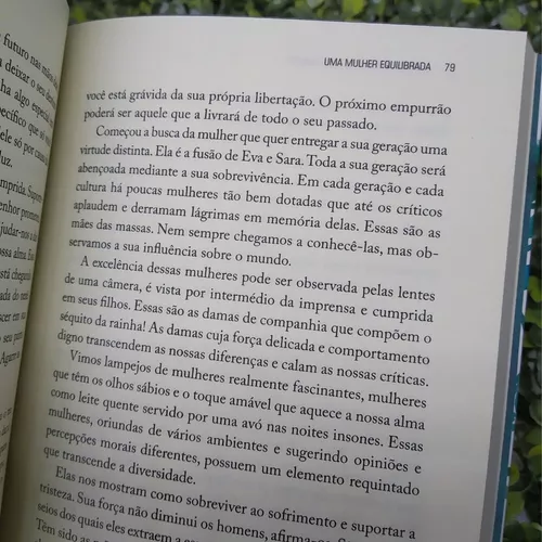 A dama, seu amado e seu Senhor: As três dimensões do amor feminino