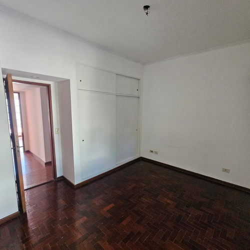Casa En Planta Alta Con Cochera