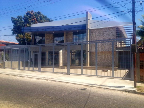 Imagen 1 de 27 de Cristian Guedez Vende Galpon Local De Lujo En Los Colorados