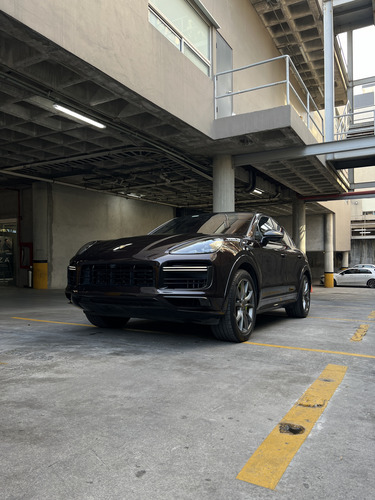 Porsche Cayenne Coupe Turbo S e hybrid