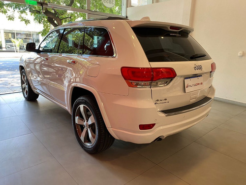 Imagen 8 de 25 de Jeep Grand Cherokee Limited Llantas 20 2015 44.000km