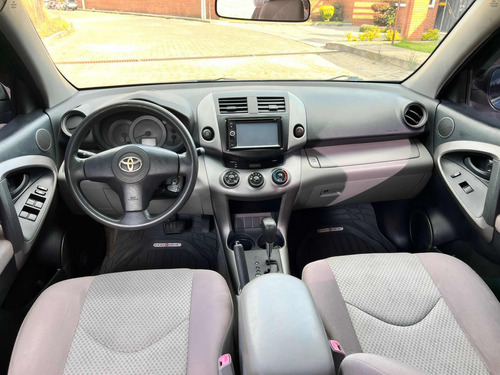 Imagen 3 de 7 de Toyota Rav 4 Rav 4
