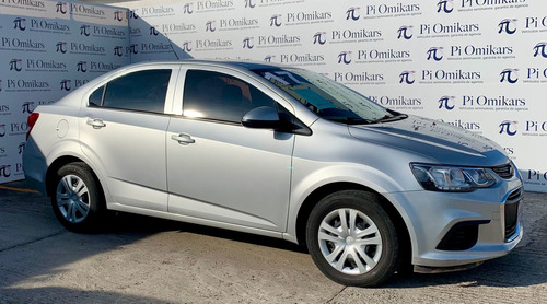 Imagen 8 de 15 de Chevrolet Sonic 2017 1.6 Ls Mt