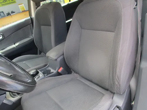 Renault Koleos DYNAMIQUE 4X4 2500CC MT AA