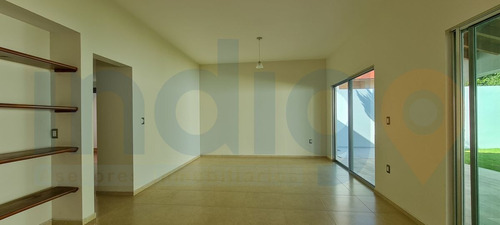 Imagen 15 de 30 de Casa En Venta En Juriquilla, Un Piso