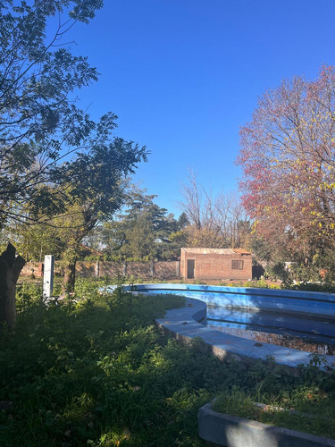 Quinta En Venta, 2 Dormitorios, La Reja, 1500 Metros De Terreno Con Pileta