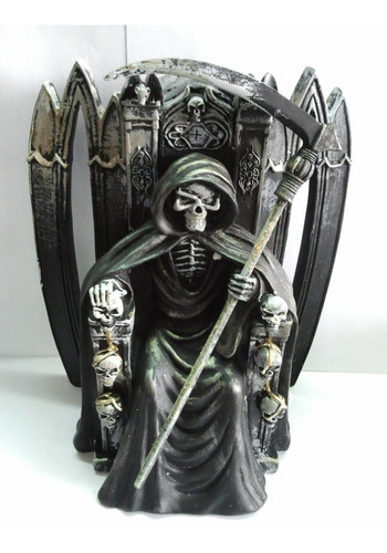 San La Muerte Entronado.