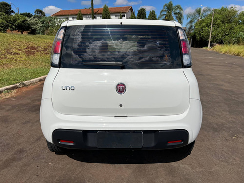 Imagem 8 de 13 de Fiat Uno Attractive 1.0 8v (flex) 4p