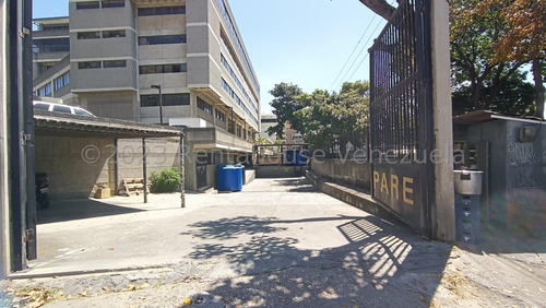 Deposito En Alquiler Nivel Sotano. La Yguara .en Uno De Los Mejores Edif.tipo Industrial De Caracas.24-16324gm