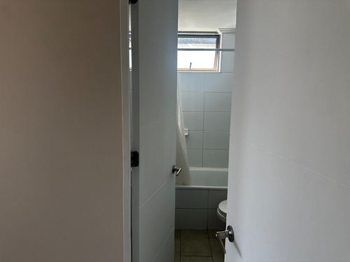 Departamento 2 Dorm. 2 Baños Con Estacionamiento Y Bodega