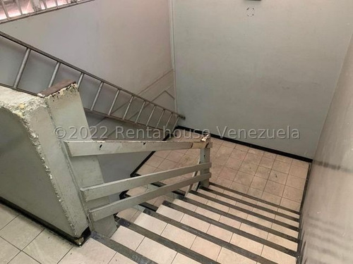 Imagen 17 de 27 de Edificio Comercial Venta La Candelaria 23-9731 Eva Castillo 0414-3067220