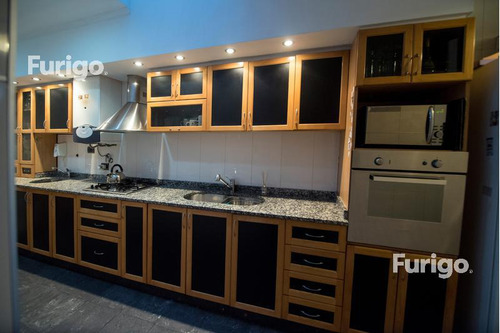 Venta Casa 4 Dormitorios Jardin Cochera Rosario Abasto