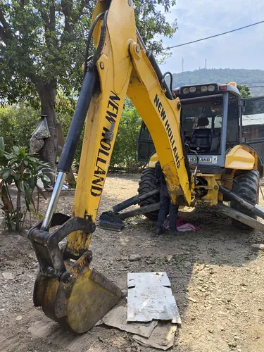Retroexcavadora New Holland B115b 4x4