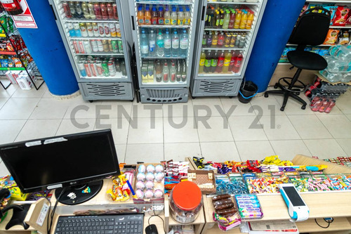 Venta De Local, Con Renta En Dolares