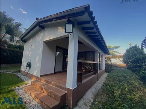 ¡tu Nuevo Hogar Te Espera En El Retiro!(mls#253785)