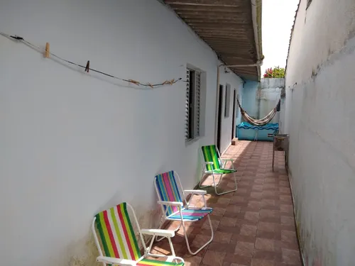 Casa De 2 Quartos 1 Sala 1 Banheiro