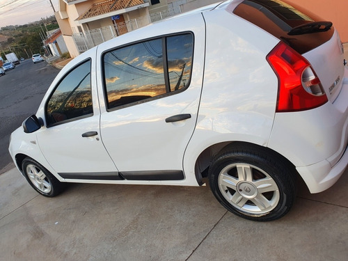 Imagem 3 de 10 de Renault Sandero 2011 1.6 Expression Hi-torque 5p