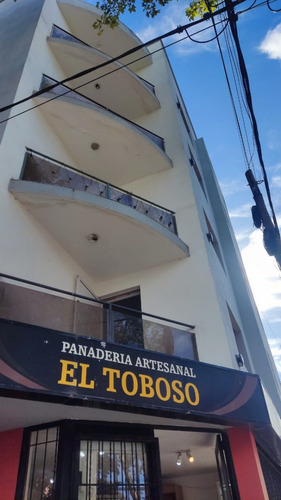 Se Vende Departamento En Rio Cuarto Un Dormitorio Con Balcon