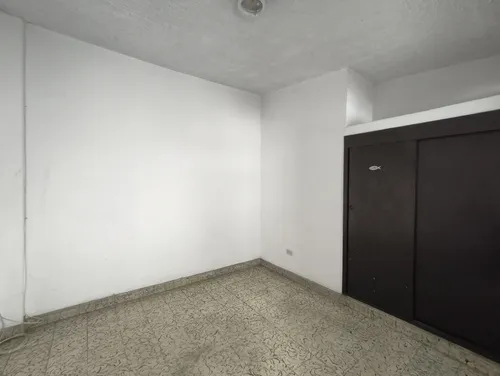Casa-local En Venta En La Playa. Cod V30831