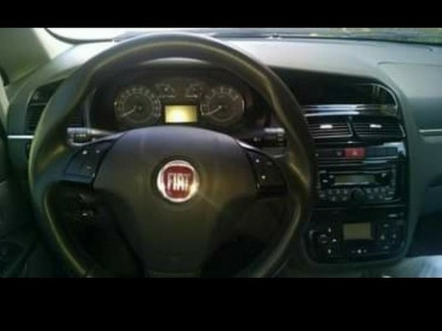 Fiat Linea 2011 1.8 16v Hlx Flex Dualogic 4p