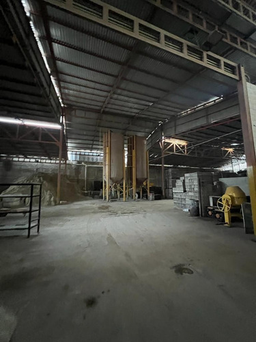 Imagen 25 de 29 de Terreno De 3380 Mt2 Con 5 Galpones, Av Intercomunal, Gran Oportunidad!!