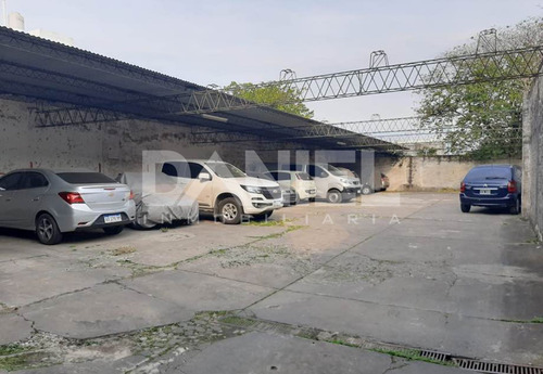 Excelente Local Comercial Con Oficina Y Cocheras Ituzaingo Sur