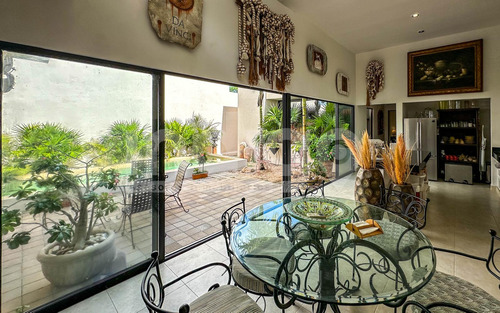 Casa De Una Planta En Venta En Mérida Modelo Deco En Privada Canaria, Conkal