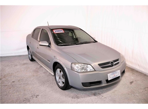 Imagem 3 de 14 de Chevrolet Astra 2.0 Mpfi Comfort Sedan 8v Flex 4p Manual