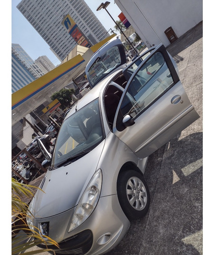 Imagem 5 de 11 de Peugeot 207 1.4 Xr Sport Flex 5p Ano 2011 Oportunidade