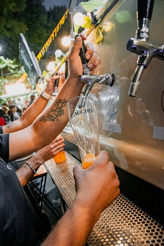 Imagen 7 de 8 de Alquiler De Choperas, Beertruck, Bici Birra Y Latas